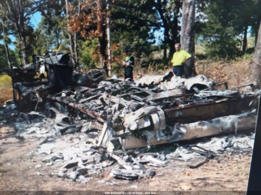 2014 Ford F53 VIN: 1F65F5DY4E0A09358 Lot: 43334932