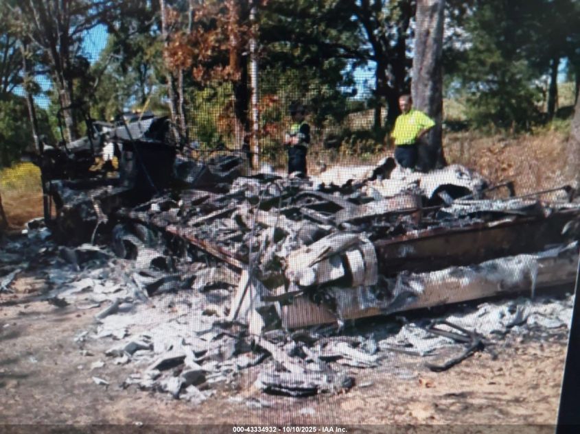 2014 Ford F53 VIN: 1F65F5DY4E0A09358 Lot: 43334932