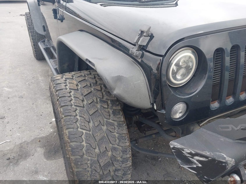 2015 JEEP WRANGLER UNLIMITED SPORT - 1C4BJWDGXFL569817