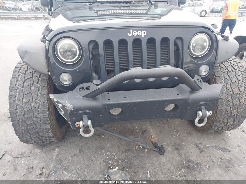 2015 JEEP WRANGLER UNLIMITED SPORT - 1C4BJWDGXFL569817