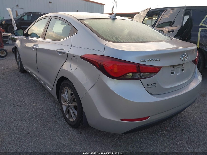 2015 HYUNDAI ELANTRA SE - 5NPDH4AE6FH641628