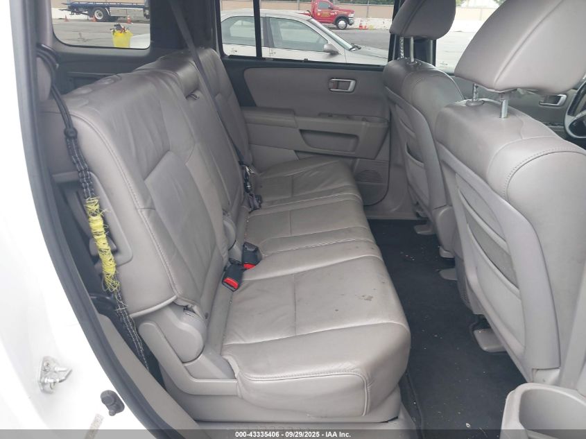 2010 Honda Pilot Touring VIN: 5FNYF3H85AB003993 Lot: 43335406