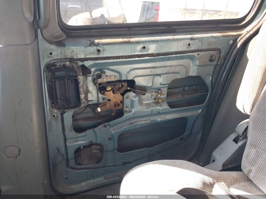 1993 Nissan Quest Gxe/Xe VIN: 4N2DN11W5PD823003 Lot: 43335581