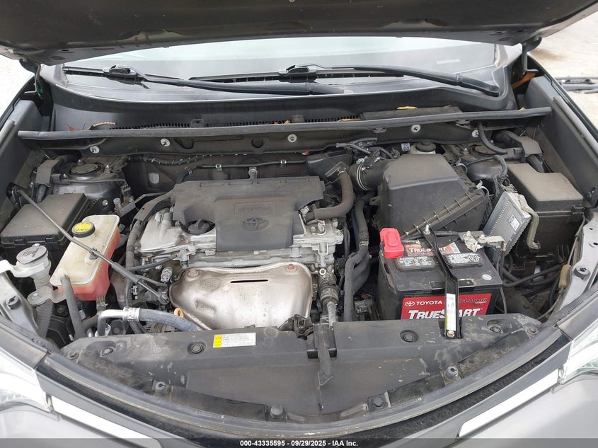 2018 Toyota Rav4 Xle VIN: 2T3WFREV2JW500563 Lot: 43335595