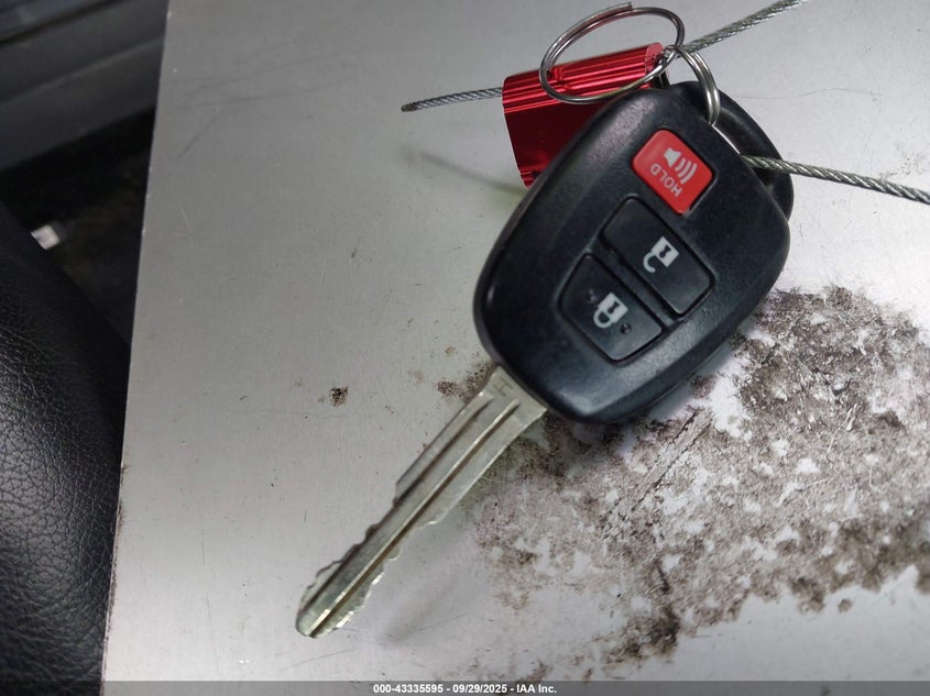 2018 Toyota Rav4 Xle VIN: 2T3WFREV2JW500563 Lot: 43335595