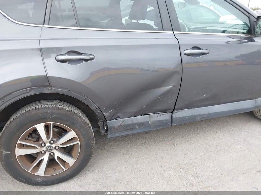 2018 Toyota Rav4 Xle VIN: 2T3WFREV2JW500563 Lot: 43335595