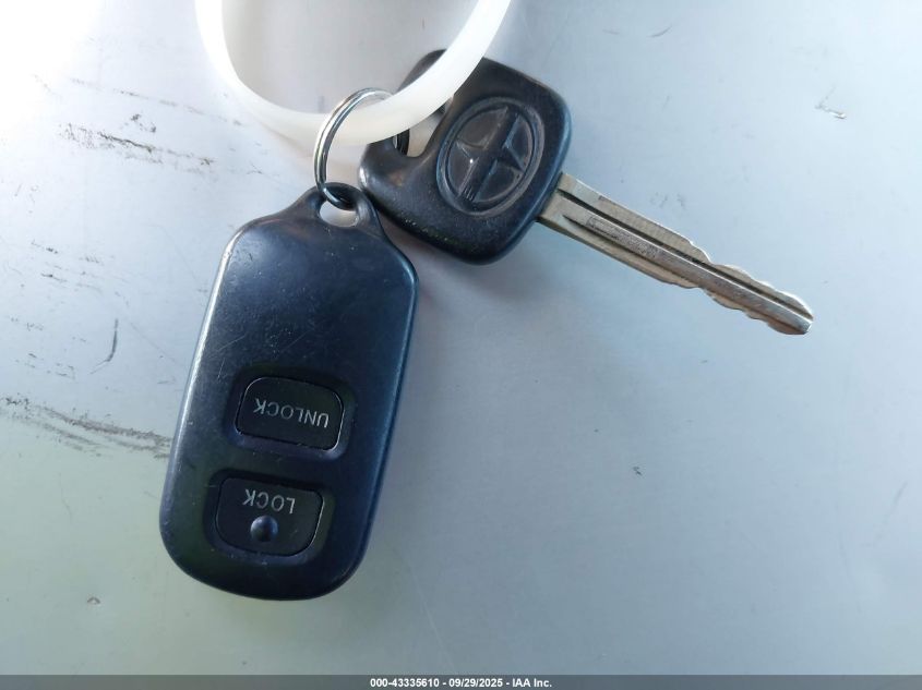 2004 Scion Xb VIN: JTLKT324040153747 Lot: 43335610