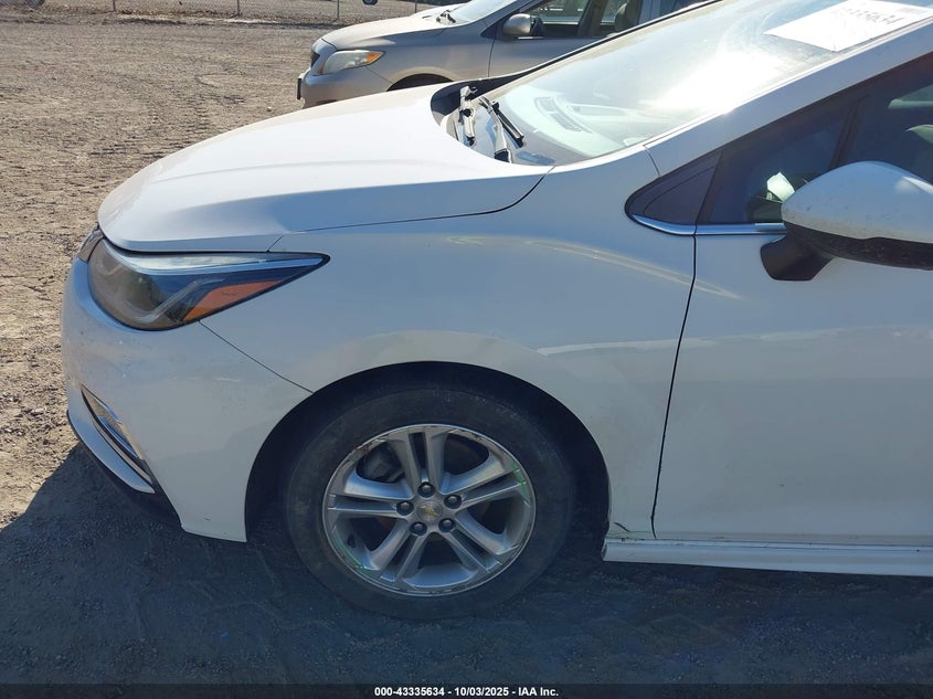 2018 CHEVROLET CRUZE LT AUTO - 1G1BE5SM7J7151250