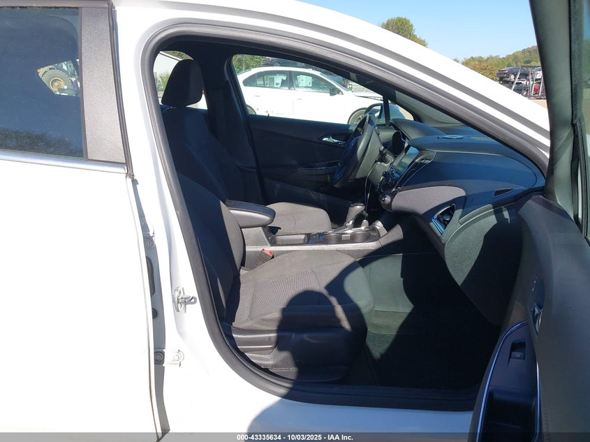 2018 CHEVROLET CRUZE LT AUTO - 1G1BE5SM7J7151250