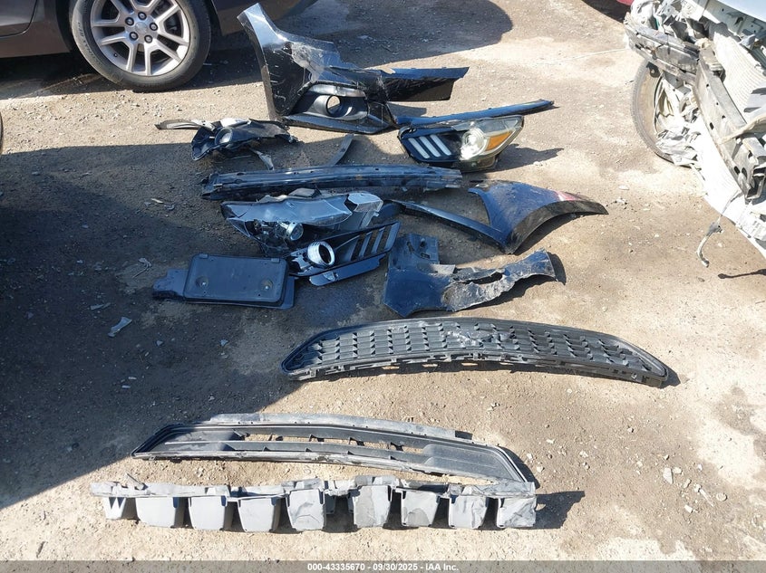 2016 FORD MUSTANG V6 - 1FA6P8AM6G5252134