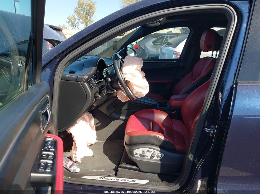 2018 PORSCHE MACAN GTS WP1AG2A57JLB61143