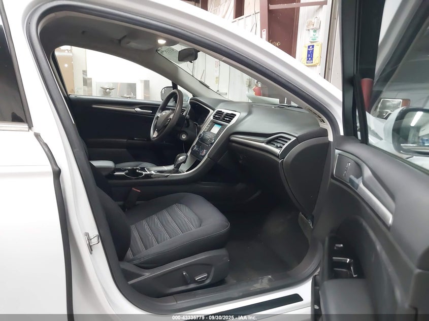 2016 FORD FUSION SE 3FA6P0H79GR393889