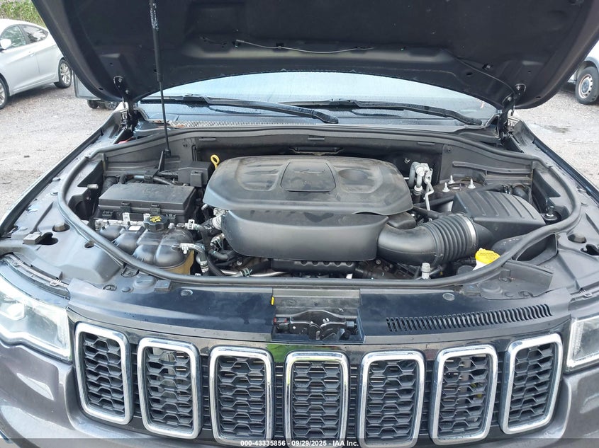VIN 1C4RJFAG0LC436952 2020 JEEP GRAND CHEROKEE LAREDO E 4X4