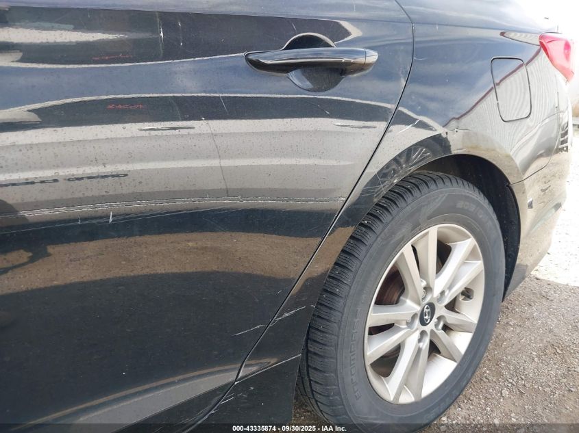 2015 Hyundai Sonata Se VIN: 5NPE24AF0FH002403 Lot: 43335874