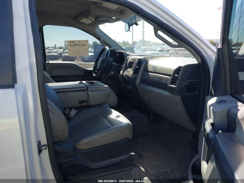 2019 Ford F-550 Chassis Xl VIN: 1FDUF5HT8KEF23750 Lot: 43335913