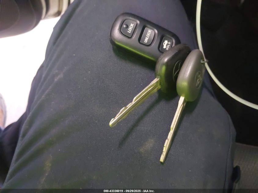 2006 Toyota Matrix Xr VIN: 2T1KR32E96C573115 Lot: 43336019