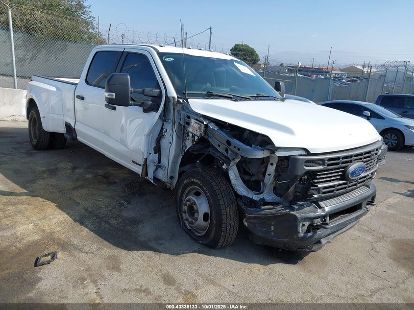 2023 Ford F350 VIN 1FT8W3CT6PEC89049