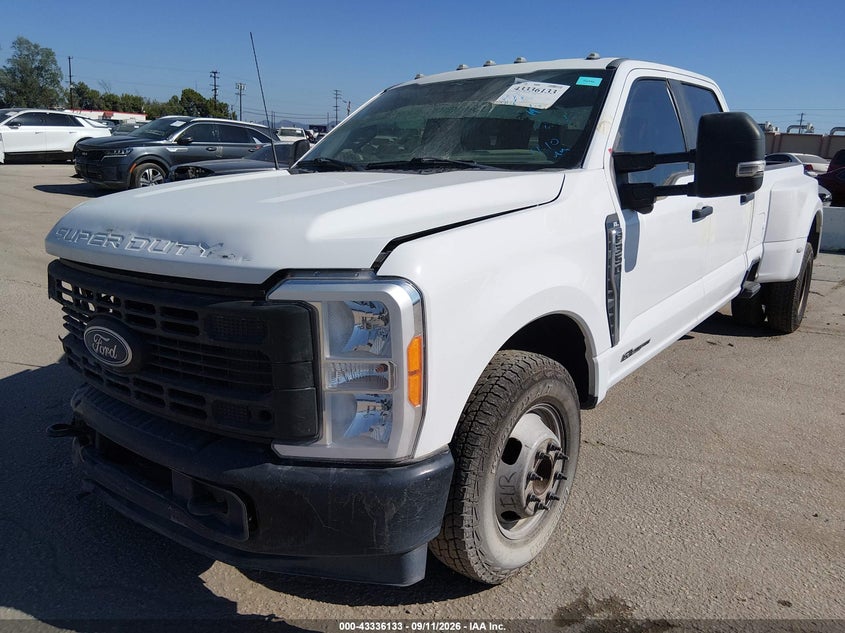 2023 FORD F-350 auction photo 2