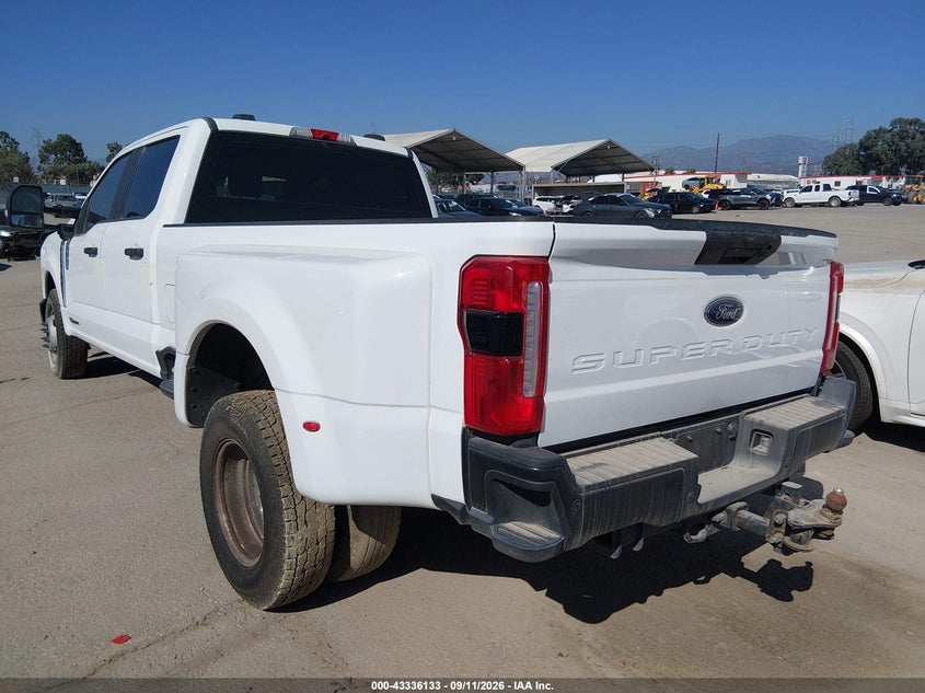 2023 FORD F-350 auction photo 3
