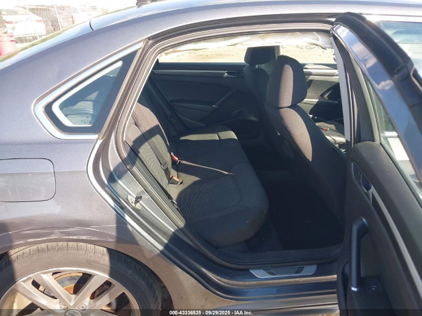 2016 Volkswagen Passat 1.8T R-Line VIN: 1VWAT7A3XGC033168 Lot: 43336525