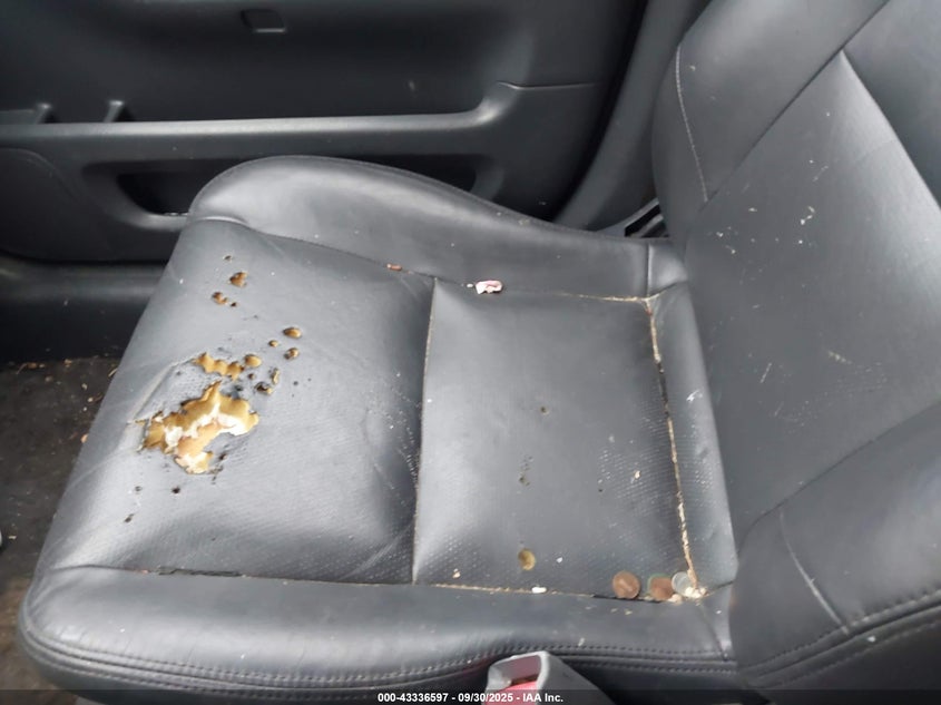 2000 Honda Cr-V Se/Ex VIN: JHLRD1874YC059214 Lot: 43336597