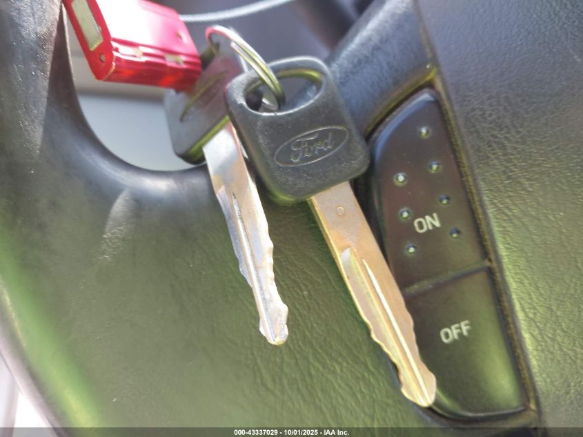 2004 Ford F-250 Lariat/Xl/Xlt VIN: 1FTNW21S54EA73728 Lot: 43337029