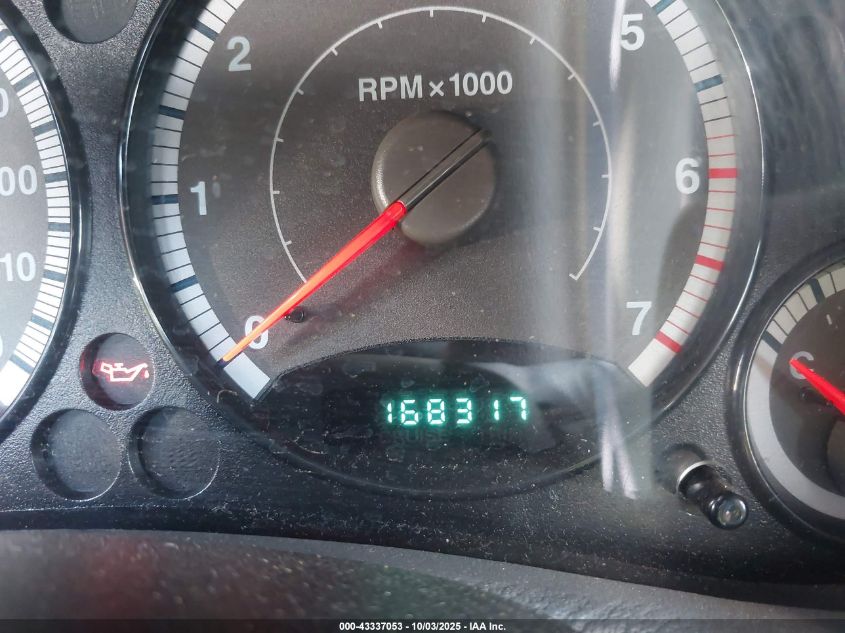 2005 Jeep Liberty Sport VIN: 1J4GK48K55W560309 Lot: 43337053