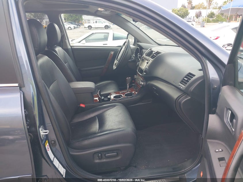 2013 TOYOTA HIGHLANDER LIMITED V6 - 5TDDK3EH8DS202244