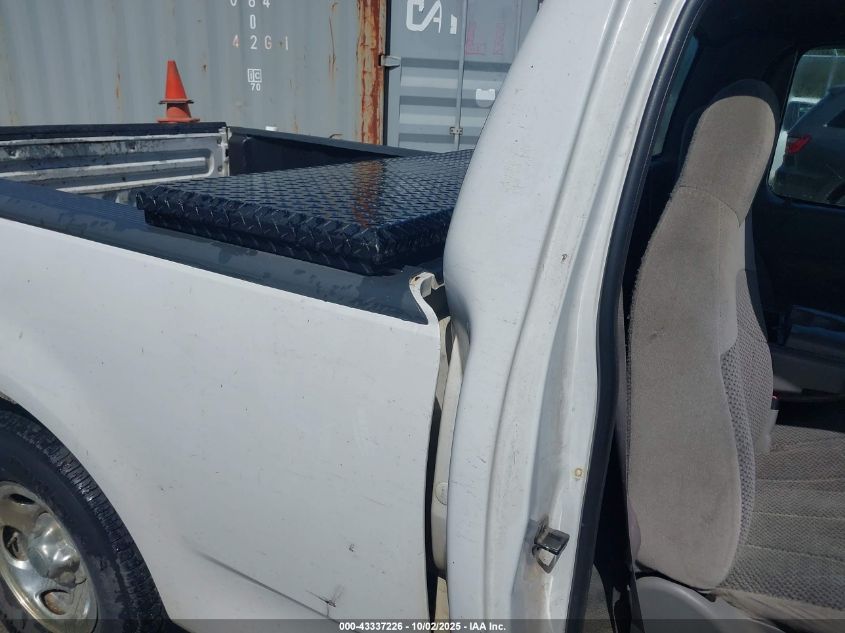 1999 Ford F-150 Lariat/Work Series/Xl/Xlt VIN: 1FTRF17W4XNA83483 Lot: 43337226