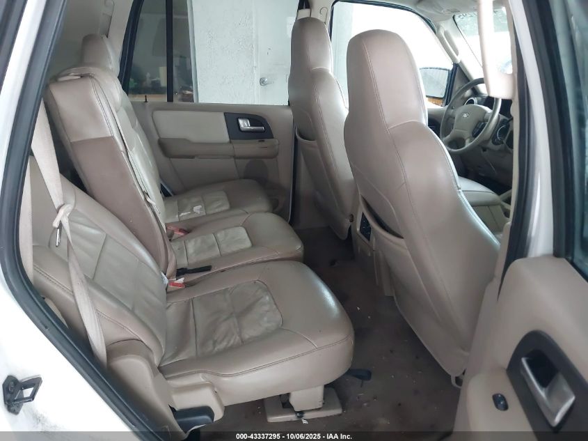 2004 Ford Expedition Eddie Bauer VIN: 1FMRU17W54LB62556 Lot: 43337295