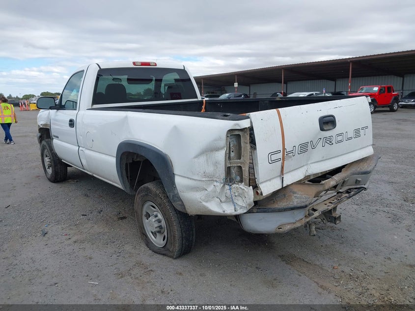 1GCHC24UX7E149290 2007 CHEVROLET SILVERADO photo no. 3