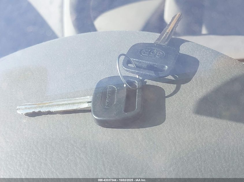 2004 Toyota Camry Le VIN: 4T1BE32K84U863567 Lot: 43337344