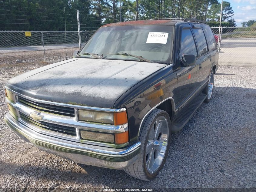 1996 Chevrolet Tahoe C1500 VIN: 1GNEC13RXTJ330960 Lot: 43337351