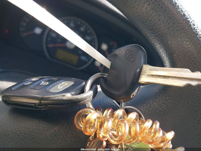 2009 Kia Rondo Lx VIN: KNAFG528297284979 Lot: 43337525