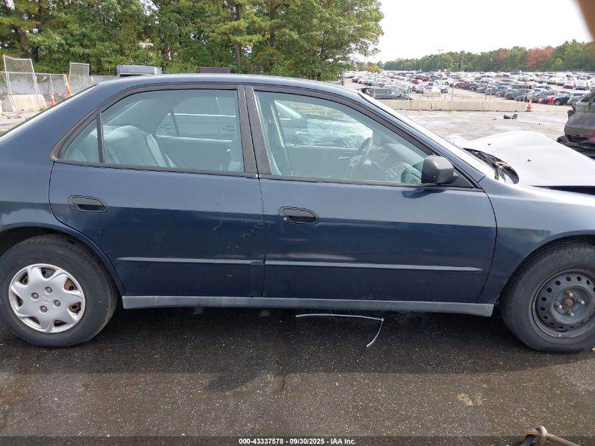 1998 Honda Accord Dx VIN: 1HGCF8642WA074285 Lot: 43337578