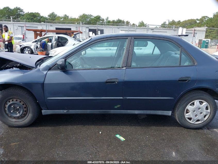 1998 Honda Accord Dx VIN: 1HGCF8642WA074285 Lot: 43337578