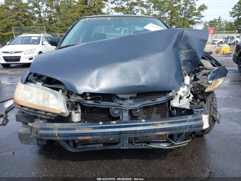 1998 Honda Accord Dx VIN: 1HGCF8642WA074285 Lot: 43337578