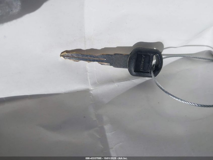 2005 GMC Yukon Sle VIN: 1GKEC13V55R274845 Lot: 43337595