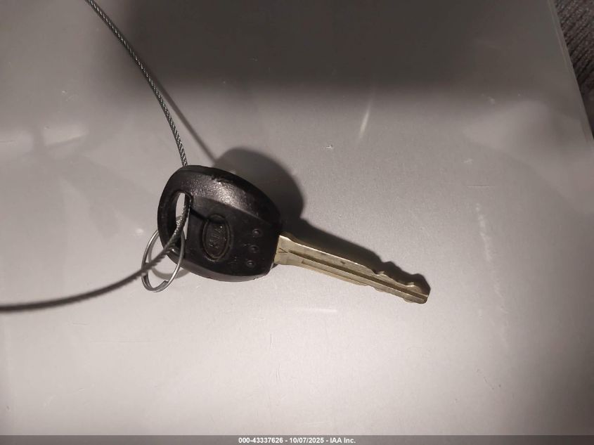 2011 Kia Sedona Lx VIN: KNDMG4C78B6409859 Lot: 43337626