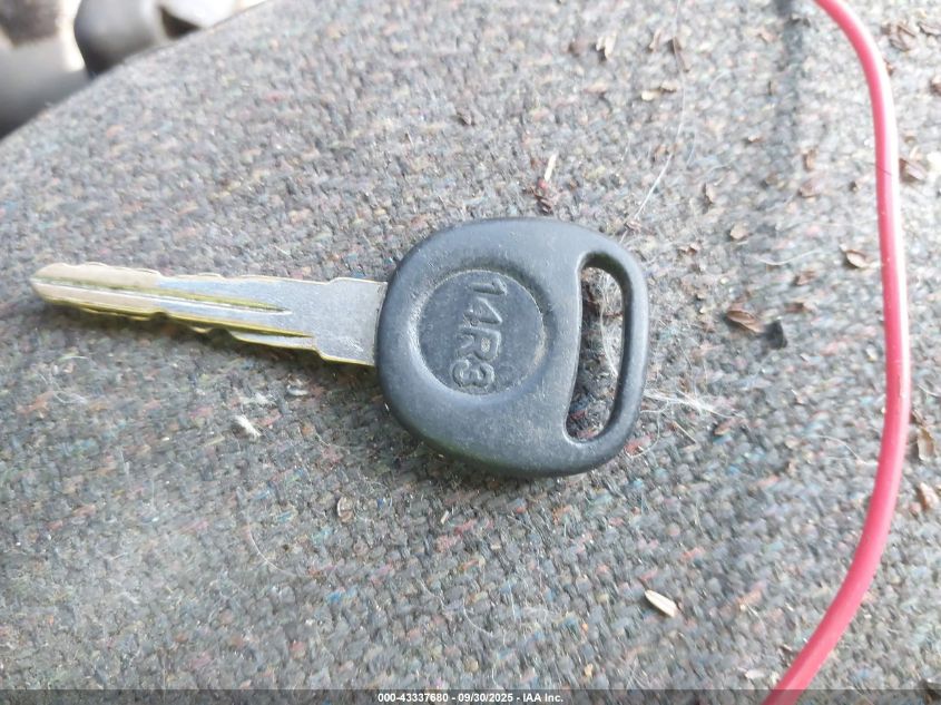 2003 Chevrolet Silverado 1500 VIN: 2GCEK19V231168008 Lot: 43337680