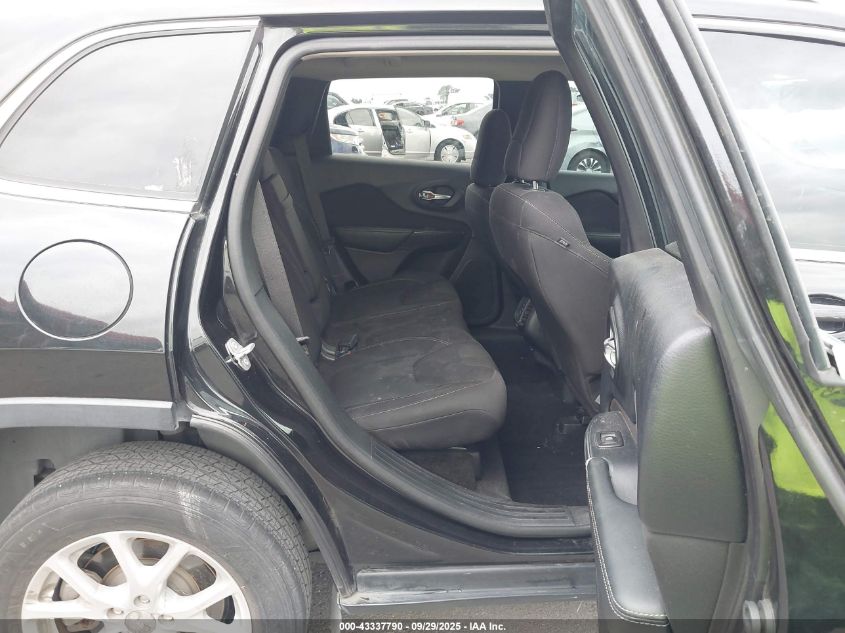 2016 Jeep Cherokee Latitude VIN: 1C4PJLCS2GW158809 Lot: 43337790