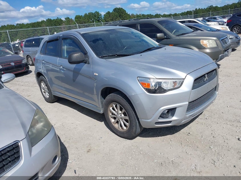 MITSUBISHI OUTLANDER SPORT ES