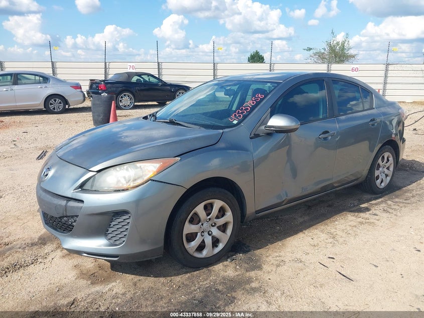 2013 MAZDA MAZDA3 I SV - JM1BL1TF1D1732028