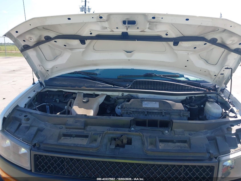 2021 CHEVROLET EXPRESS CARGO RWD 2500 REGULAR WHEELBASE WT - 1GCWGAFP2M1230154