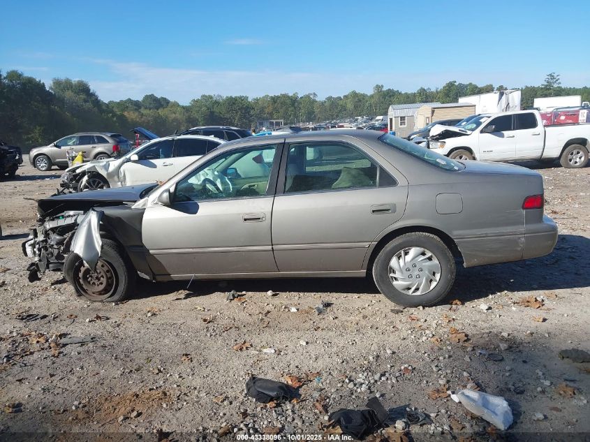 1999 Toyota Camry Le VIN: 4T1BG22K6XU535850 Lot: 43338096
