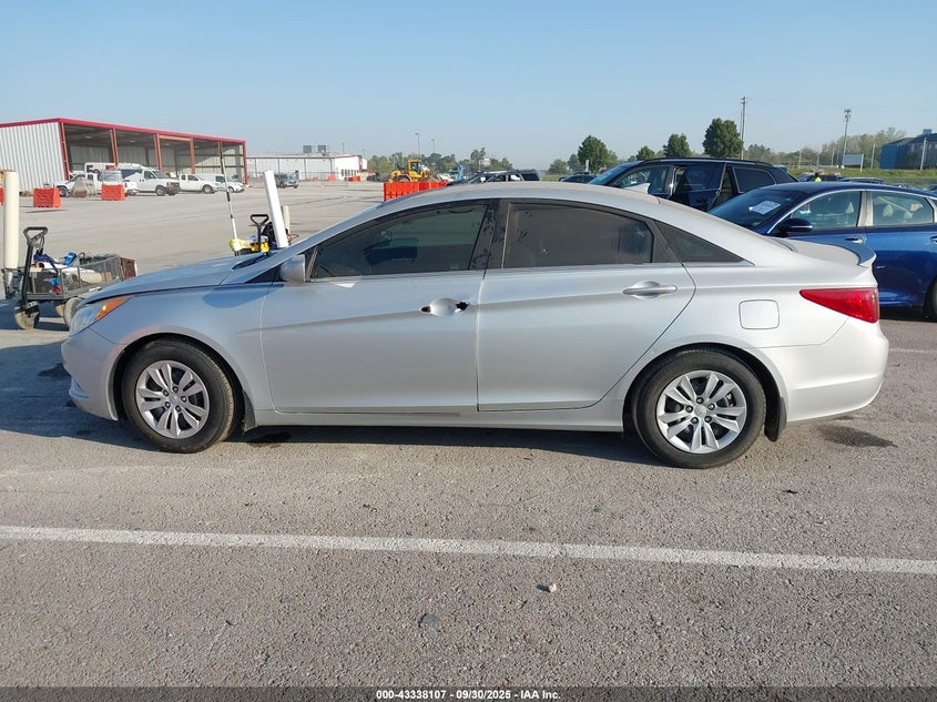 2013 HYUNDAI SONATA GLS - 5NPEB4AC6DH544382