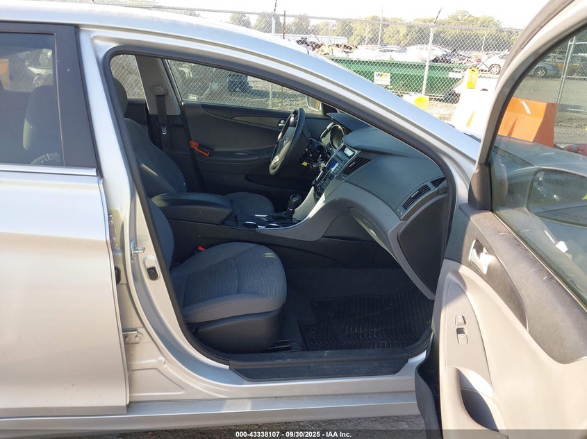 2013 HYUNDAI SONATA GLS - 5NPEB4AC6DH544382