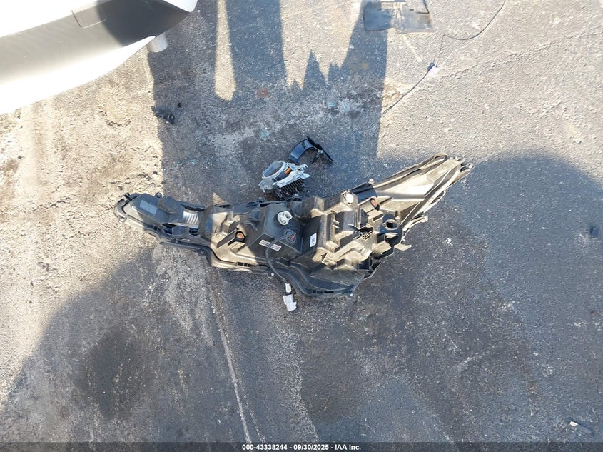 2021 TOYOTA COROLLA LE - JTDVPMAE2MJ121390