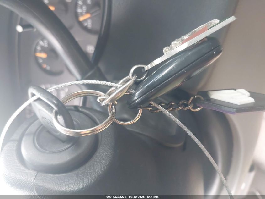 2005 Chevrolet Tahoe Z71 VIN: 1GNEC13Z25R246040 Lot: 43338272