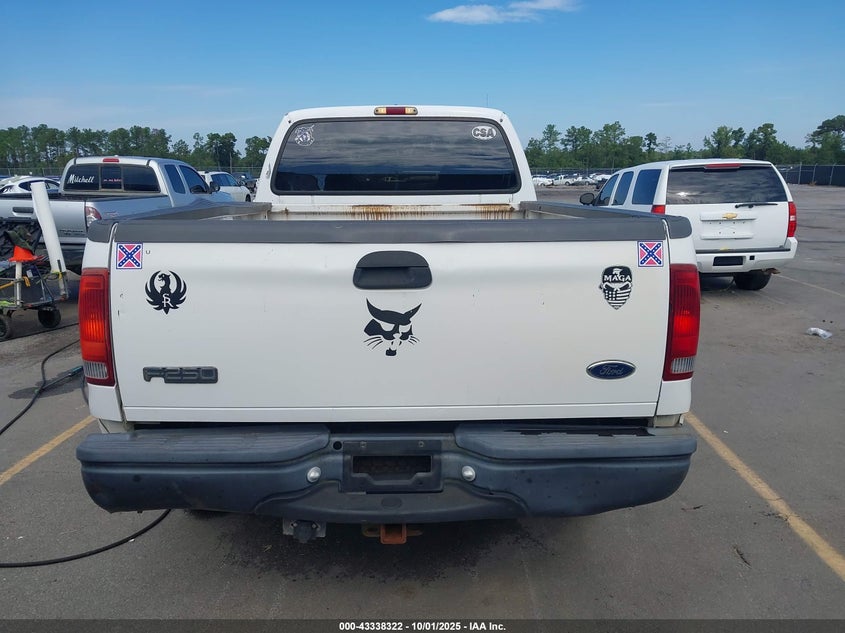 1999 Ford F-250 Lariat/Xl/Xlt VIN: 1FTNF20L2XEC22160 Lot: 43338322